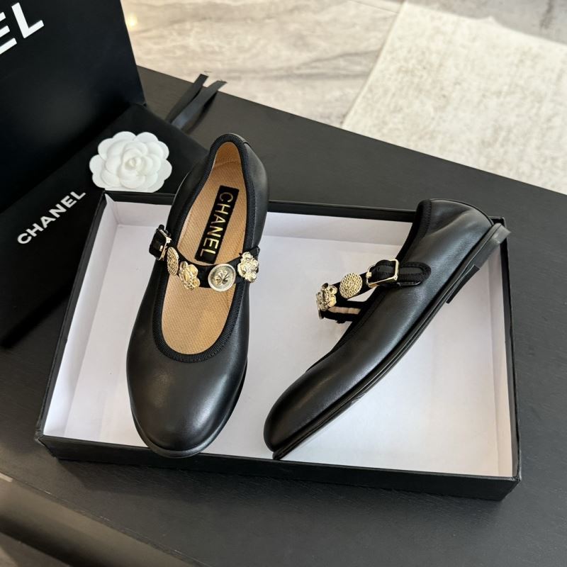 Chanel Low Shoes